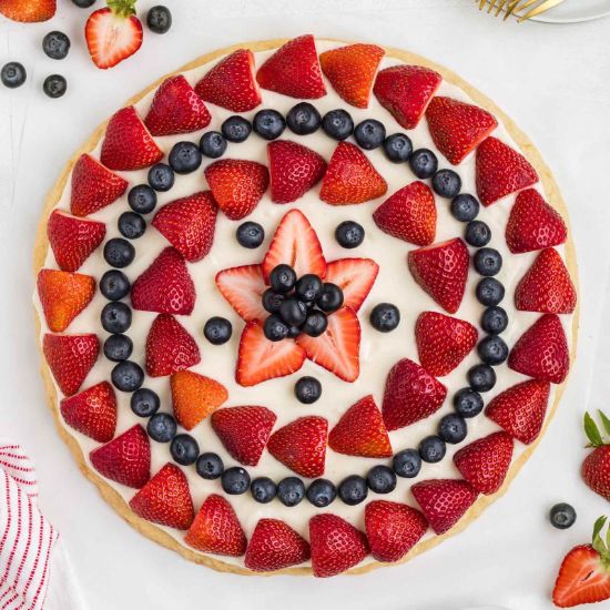 Picture of Stars, Stripes & Sweet Slices: Patriotic Pizza Cookie Make & Take Workshop   (GCC Main | June 30)